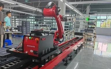 全國首個！花都區新型工業化數字服務中心投入運行，智能機器人銷售成亮點